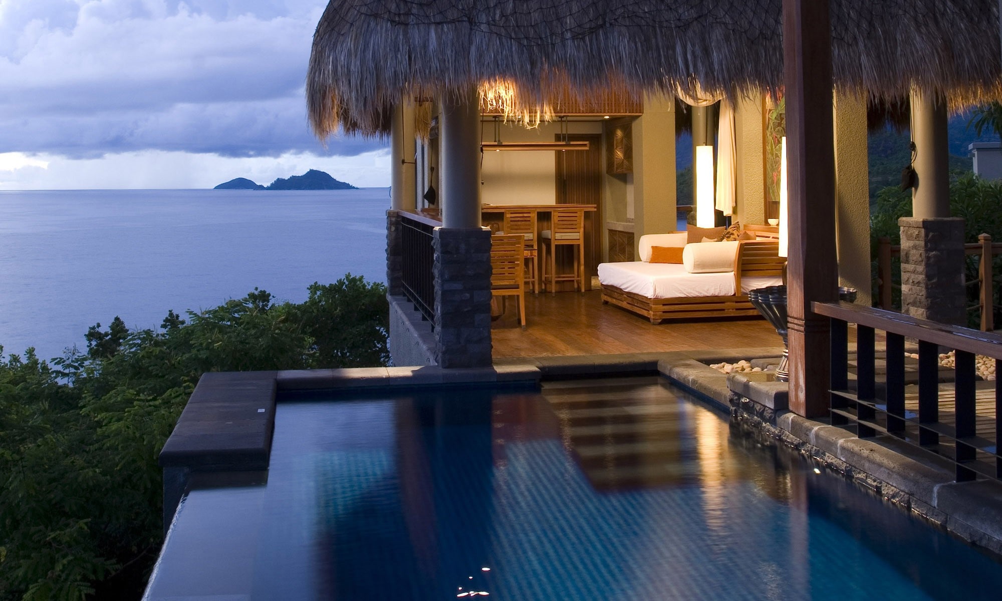 luxury resorts in seychelles